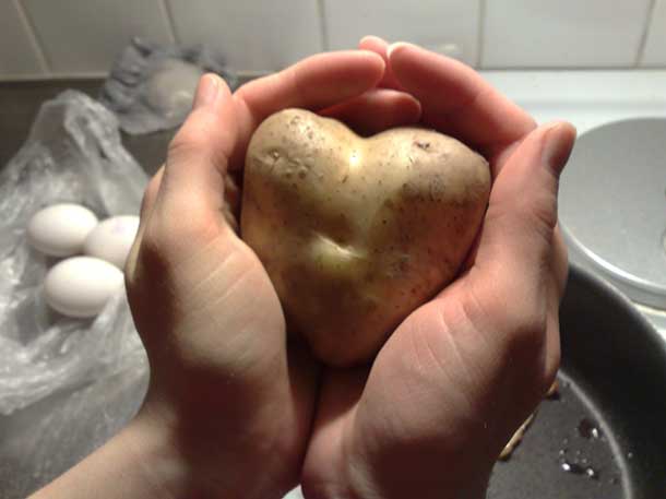 Supporting image - heart shapped potato
