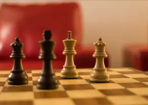 Best Google Ads Strategy - supporting image of a chess set